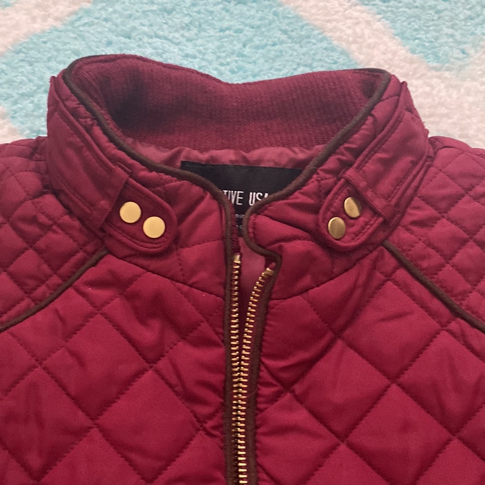 Red Jacket - Picture 4 of 5